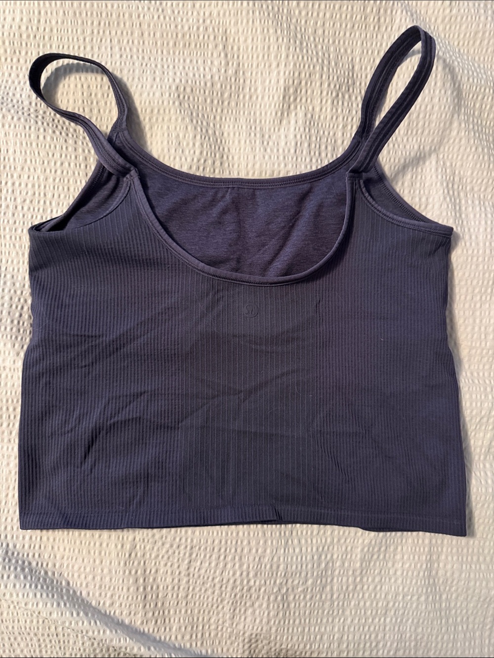 Lululemon Women’s scoop cropped Tank Top plum color - Picture 2 of 4
